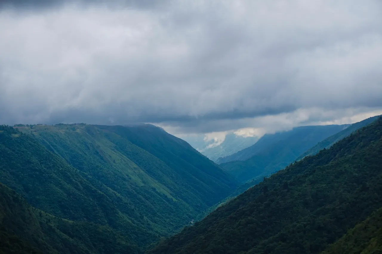 Meghalaya Travel Guide: Shillong, Sohra (Cherrapunji), Dawki and Living Root Bridges – photo 4